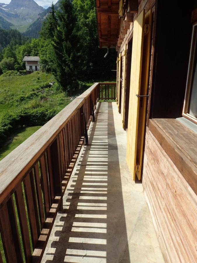 فيلا اوفرونازفي Chalet Le Muguet المظهر الخارجي الصورة